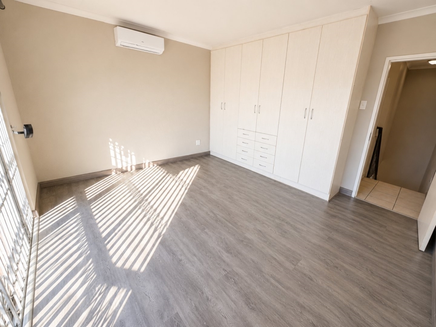 3 Bedroom Property for Sale in Roodia Free State